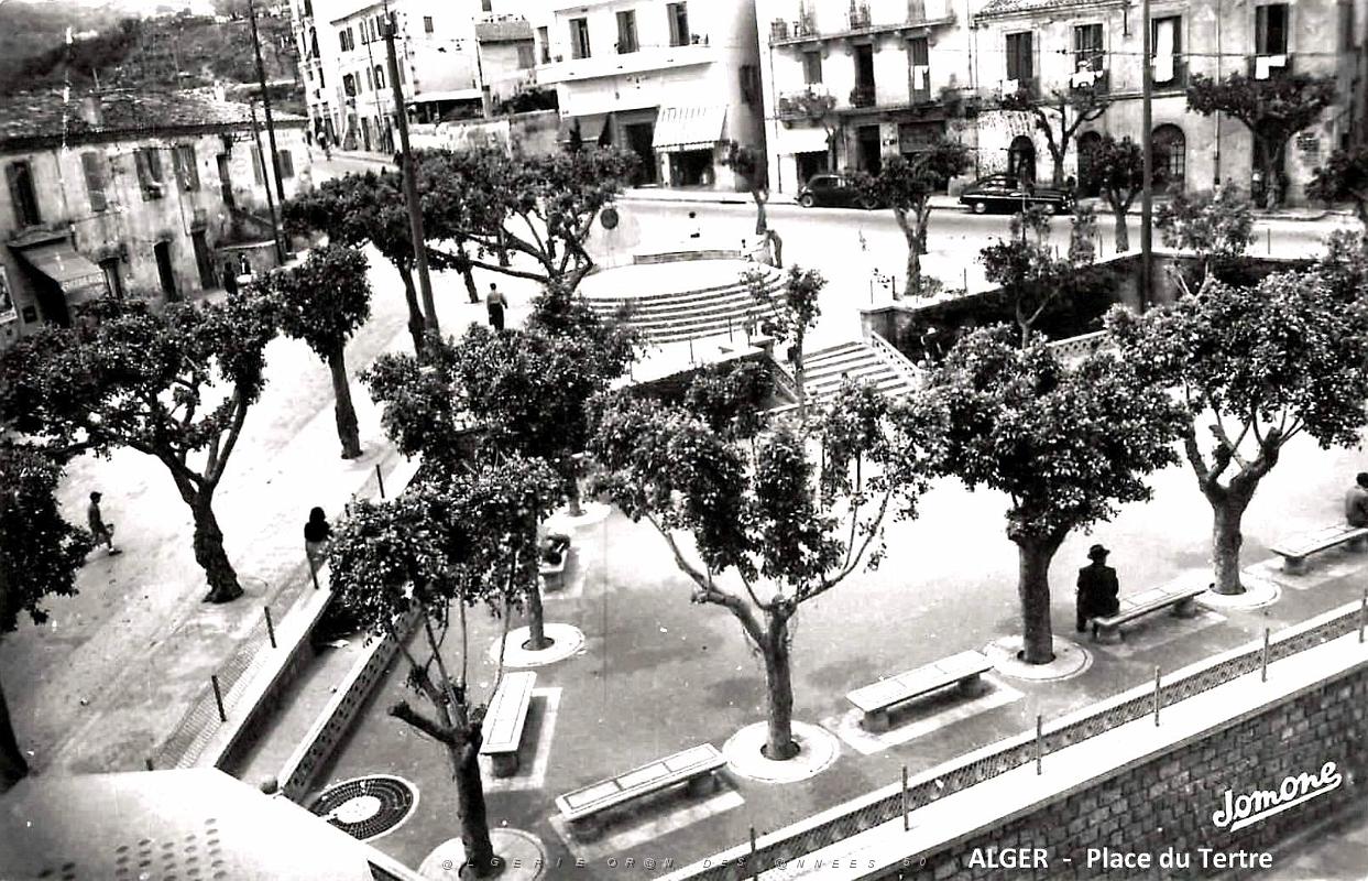 Alger - Place du Tertre.jpg